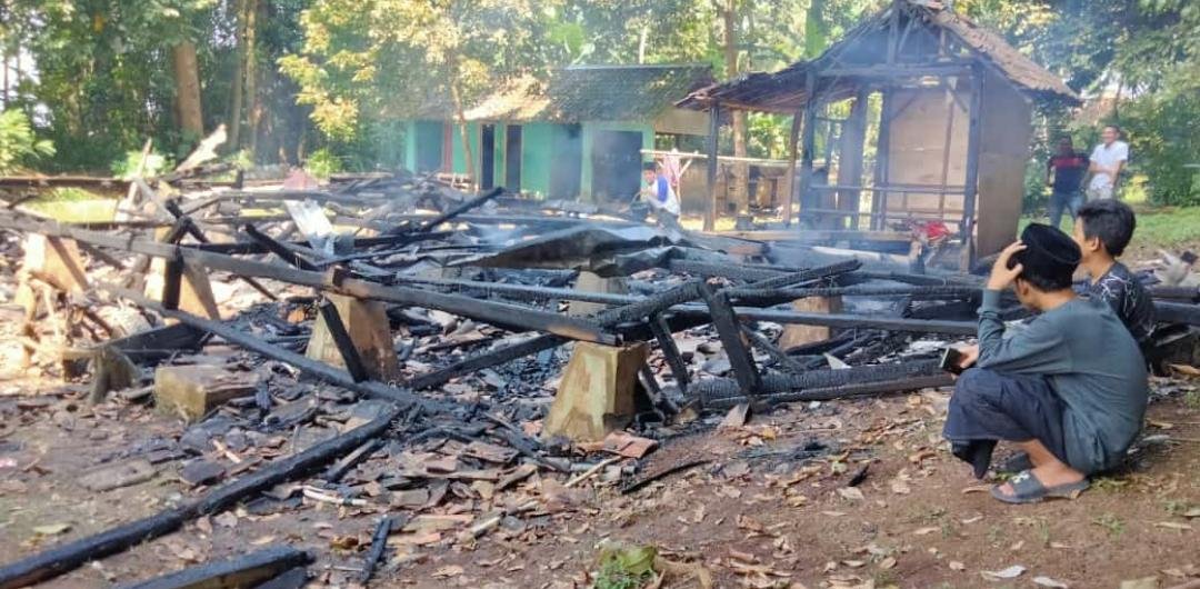 Ponpes Terbakar