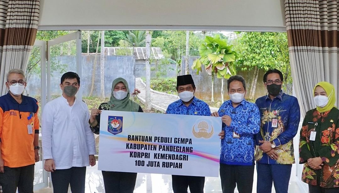 Bantuan Gempa Bumi