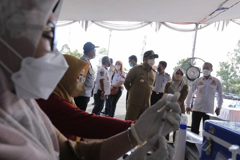 Booster Sopir Angkutan Umum