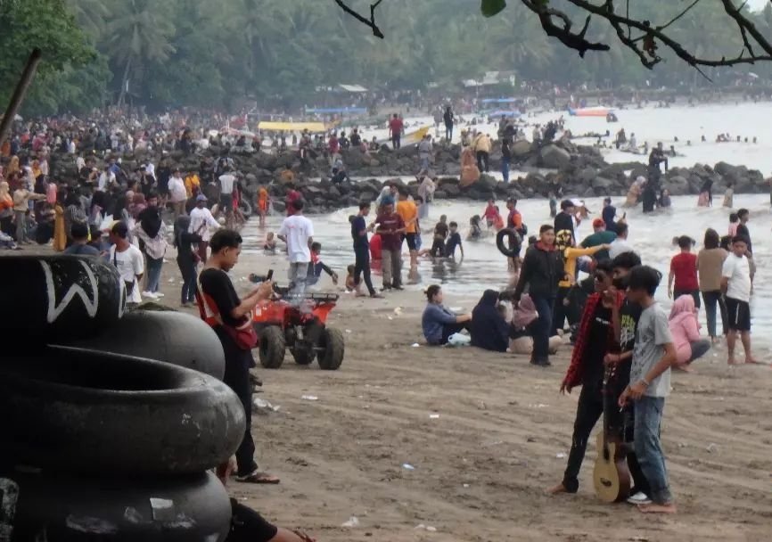 Pantai Carita