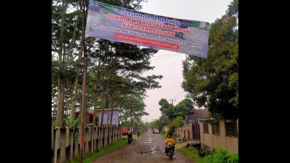 Jalan Rusak